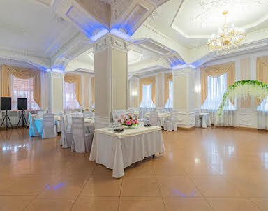  ресторан Мики