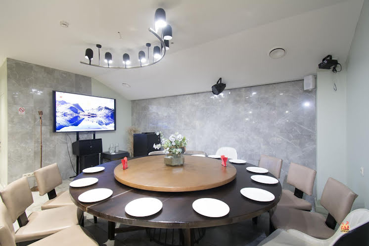 Кабинка на 10 человек в «Мисс Ванг» фотография №2