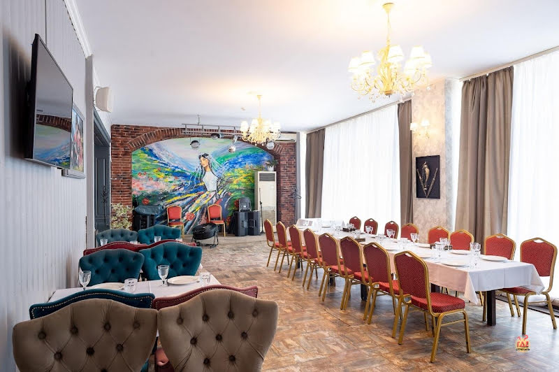 Иверия на Комарова фотография №4