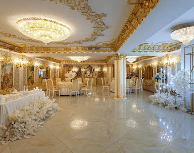  ресторан Монарх