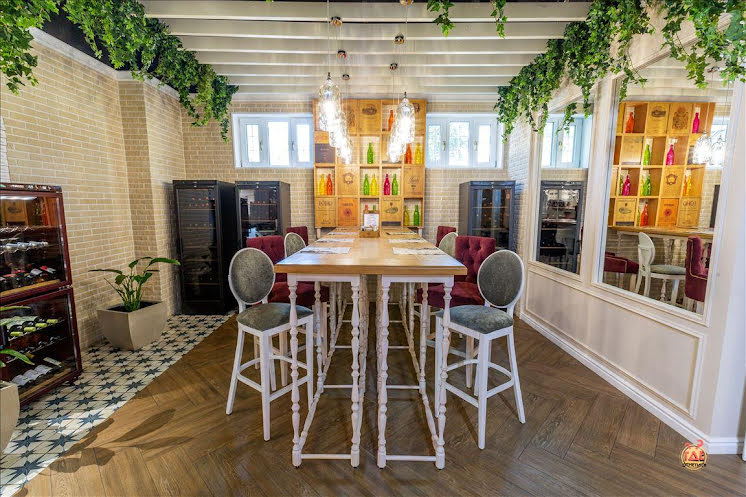 Основной зал в «Pinzeria by Bontempi» фотография №13