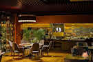 Зал ресторана в «Атмосфера»