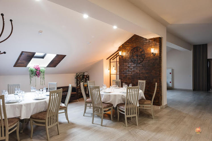 Основной зал в «Дача Хаус» фотография №4