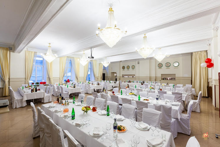 Большой зал  в «Консул» фотография №10