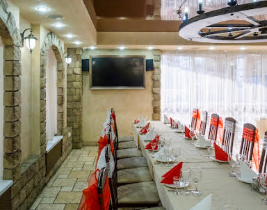  ресторан Таверна «Колесо»