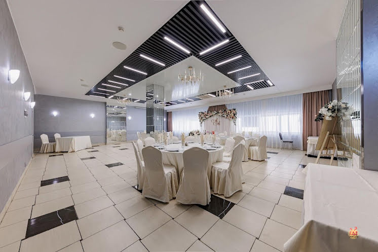 Зал «Белый холл» в «АМАКС Золотое кольцо» фотография №10