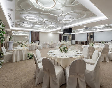  ресторан Рамада