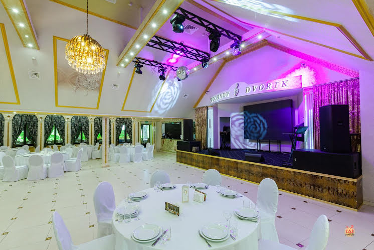 Центральный зал в «Ночной Дворик» фотография №4