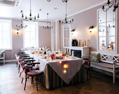  ресторан «Гостиная» на Железняка