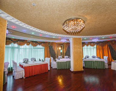  ресторан AZIMUT Отель Ярославль