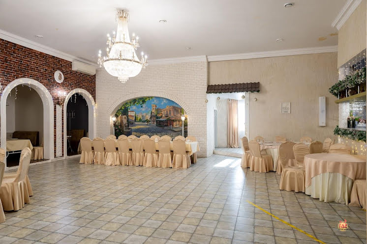 Большой зал  в «Иверия на Вокзальном спуске» фотография №9