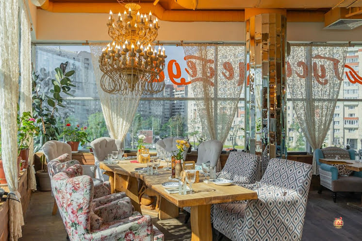 Основной зал в «Гуси-Лебеди» фотография №6