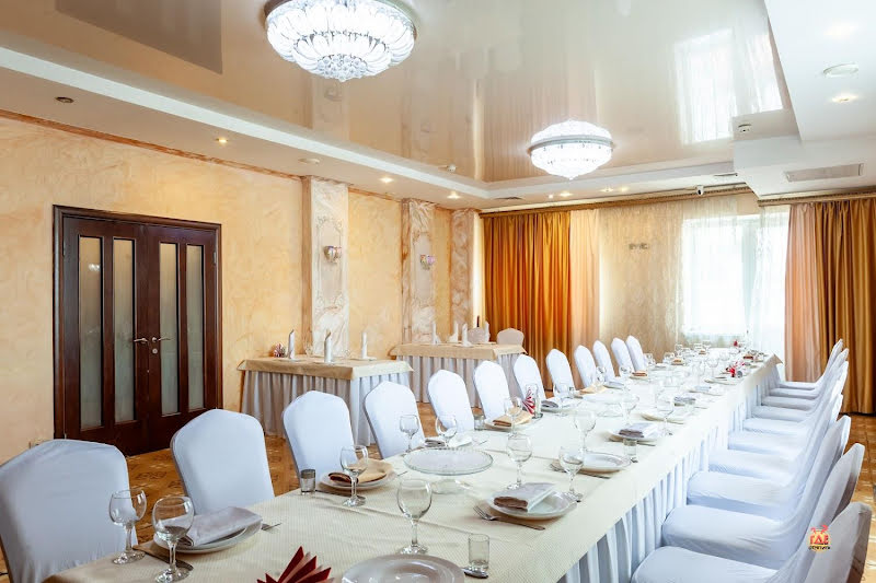 Золотой дворик фотография №14