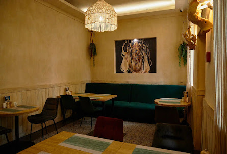 Малый зал  в Малый зал 