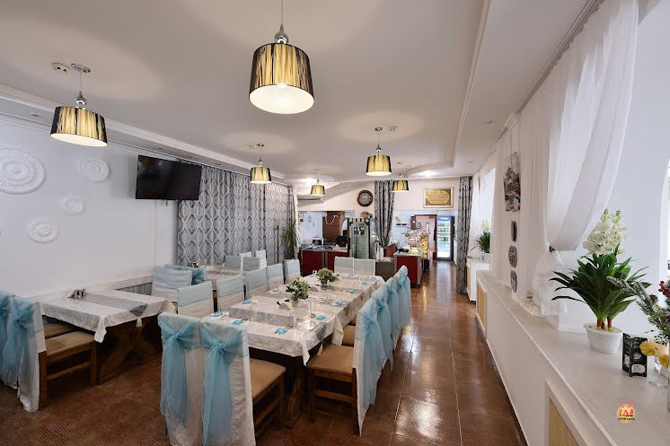 Основной зал в «Ихлас» фотография №2