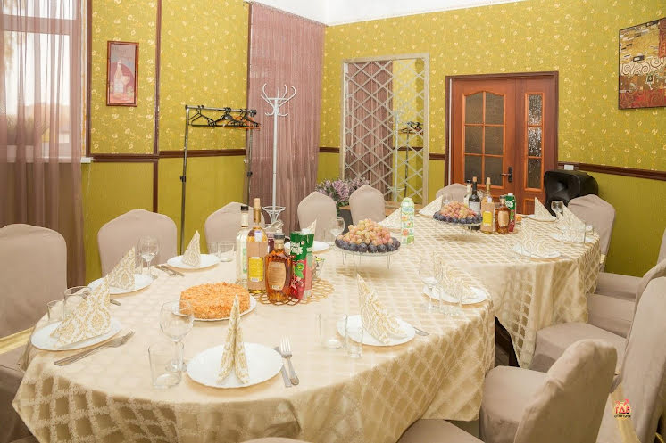 Малый банкетный зал в «Наши Люди» фотография №6