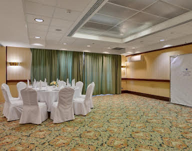  ресторан Азимут Отель Аэростар