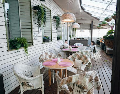  ресторан DOLPHIN PLANET