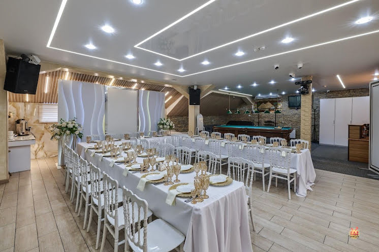 Банкетный зал на 2 этаже в «Лавр» фотография №9