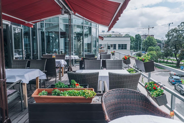 Терраса в «KorovaBar» фотография №2