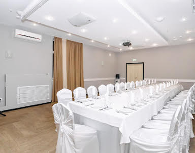  ресторан Амакс Сафар