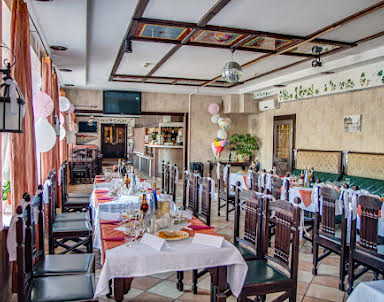  ресторан Вкусный обедъ