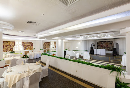 Зал «Белый» в Зал «Семейный»