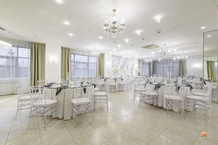 Основной зал  в «Серебро» фотография №15