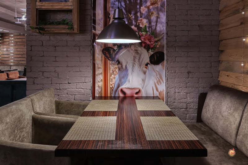 Корова на бочке на 70 лет Октября фотография №5