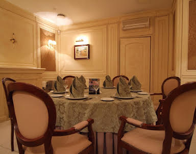  ресторан ЛЕОН на Металлургов