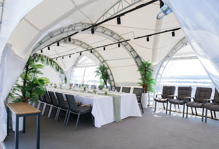 Шатер  в Зона у бассейна 