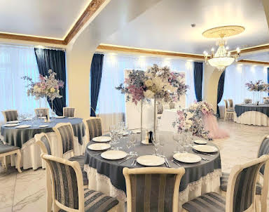 День рождения в Версаль