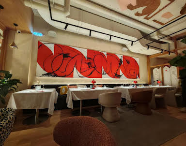  ресторан Lalaki на Московском проспекте