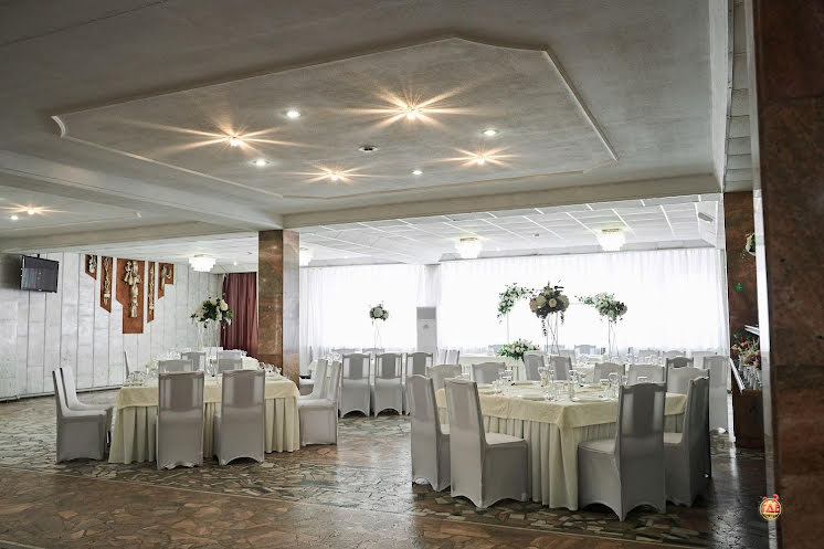 Основной зал в «Московский» фотография №2