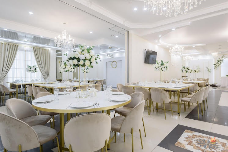 Общий зал  в «Love Story» фотография №15