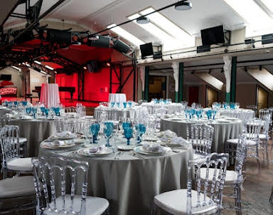 День рождения в Фабрика