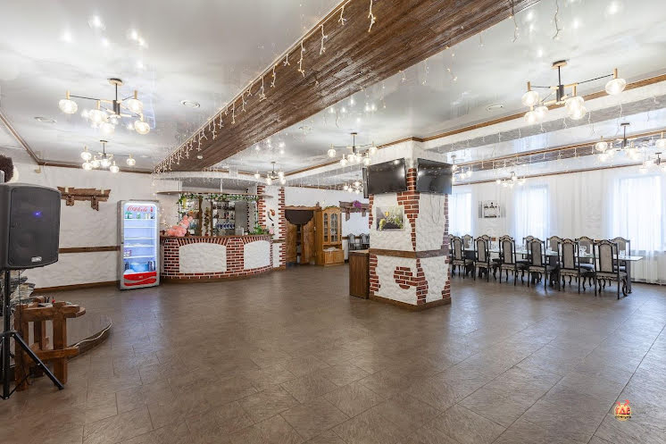 Основной зал в «Пиросмани» фотография №6