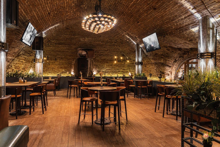 Барный зал в «Butin» фотография №1