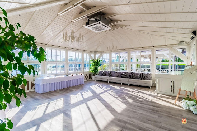 Стеклянная беседка в «Риверсайд» фотография №6