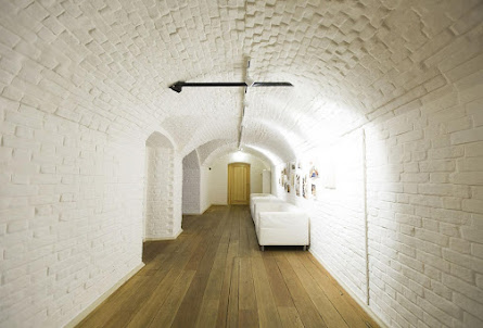 Цокольный зал в Парадная спальня