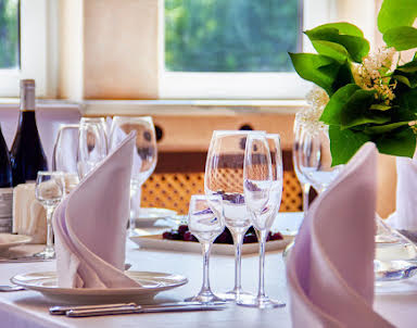  ресторан 9PARROTS