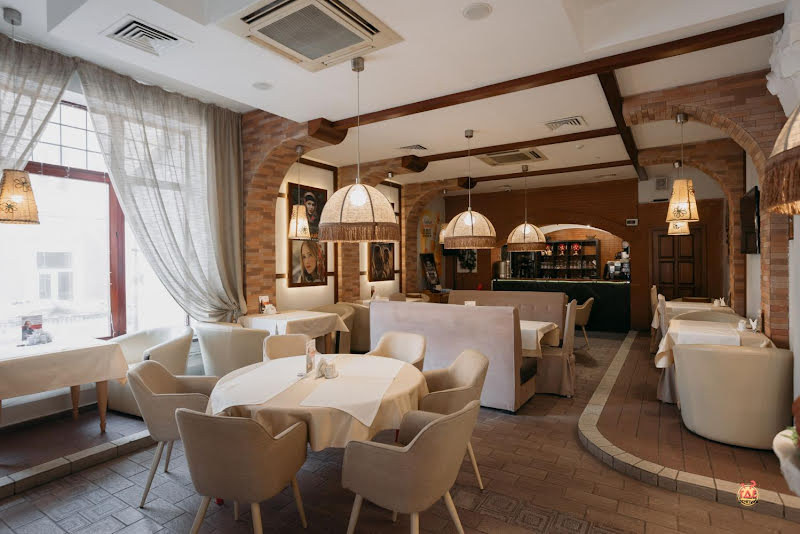 Подворье замка фотография №13