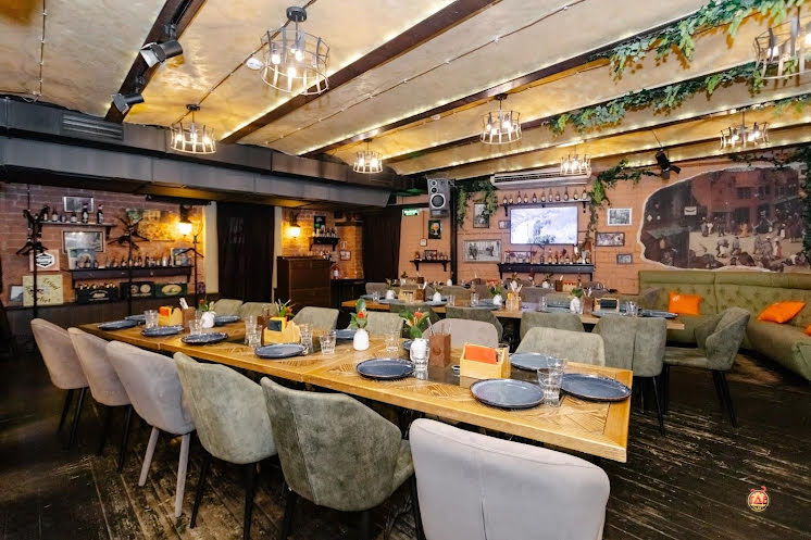 Зал "Брюгге" в «Leuven Belgian Brasserie» фотография №7