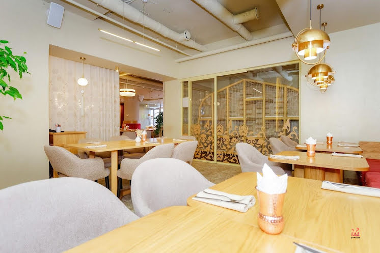 Основной зал в «Tatar by Tubatay на Мусина» фотография №6