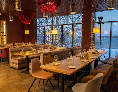  ресторан Перчини Grill & Wine на Волжском проспекте