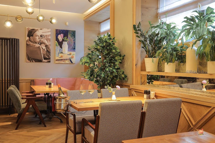 Основной зал в «Beefstroganoff Grill» фотография №6