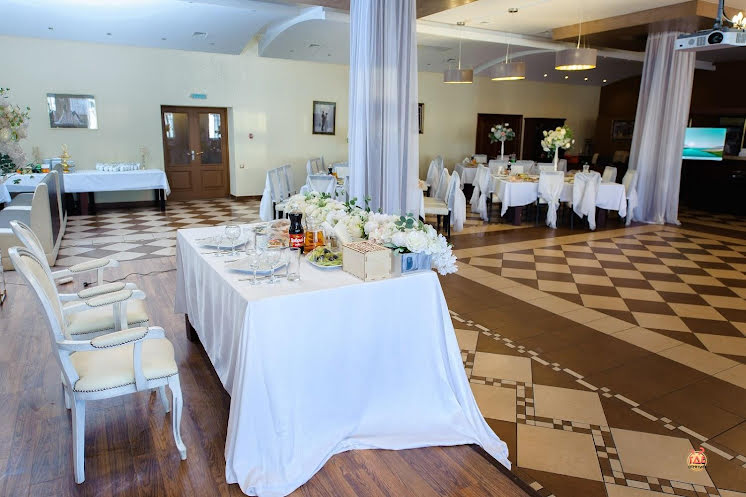 Зал на 170 человек в «В Ростошах» фотография №1