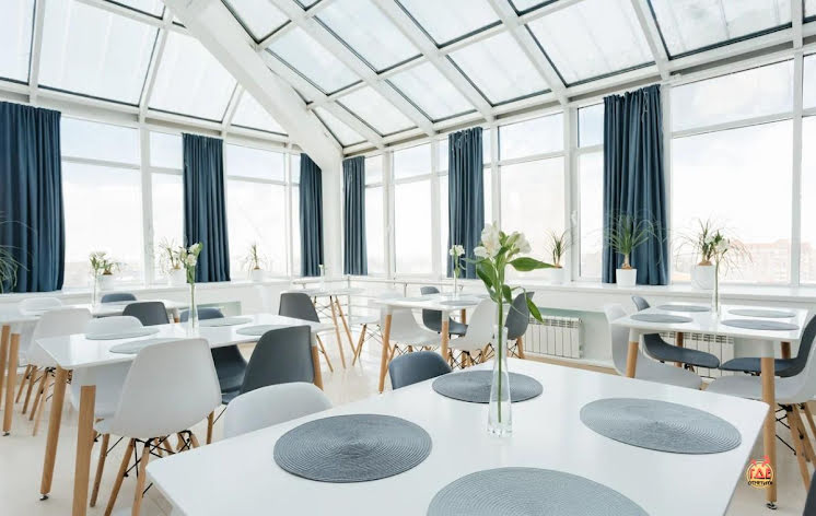 Основной зал в «8 небо» фотография №4