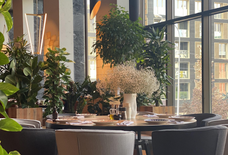 Малый зал  в Малый зал 