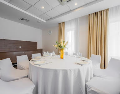  ресторан Novotel Yekaterinburg Centre